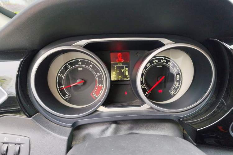 Used MG GS 2015 1.5TGI TST Luxury Edition Instrument Cluster