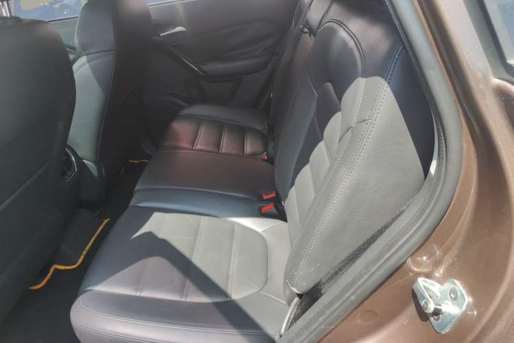Used MG GS 2015 2.0TGI TST Luxury Edition Interior 4