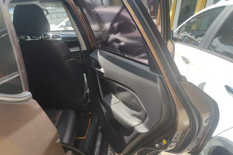 Used MG GS 2015 2.0TGI TST Luxury Edition Interior 6
