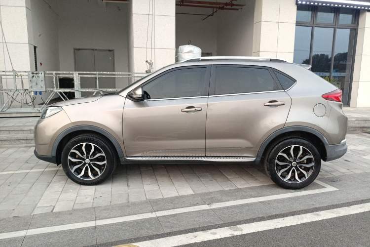 Used MG GS 2015 1.5TGI TST Luxury Edition Left Side