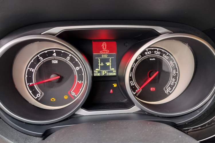Used MG GS 2015 2.0TGI TST Luxury Edition Odometer Close Up
