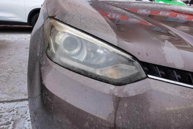 Used MG GS 2015 1.5TGI Manual Elite Edition Right Front Headlight