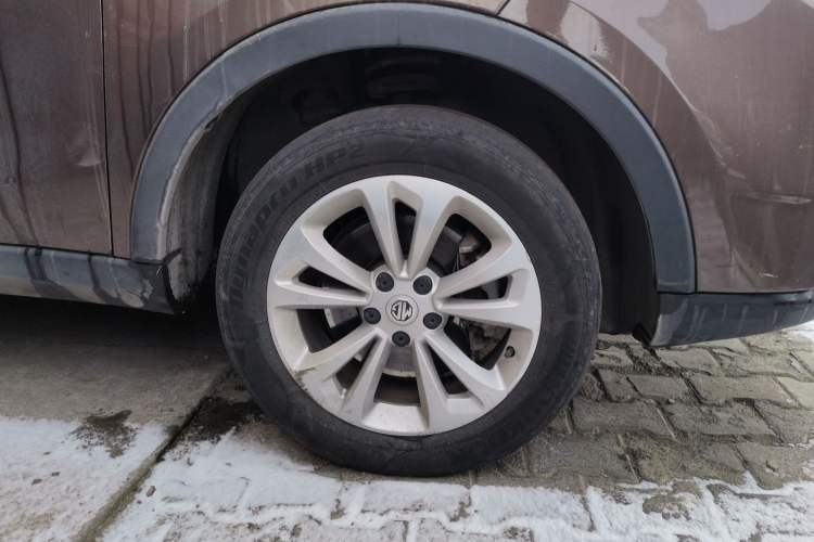 Used MG GS 2015 1.5TGI Manual Elite Edition Right Front Wheel Hub