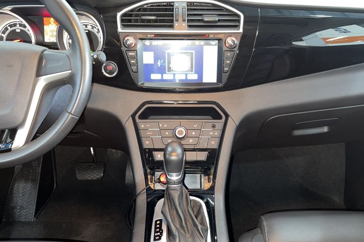 Used MG GS 2015 1.5TGI TST Luxury Edition Audio And AC Panel