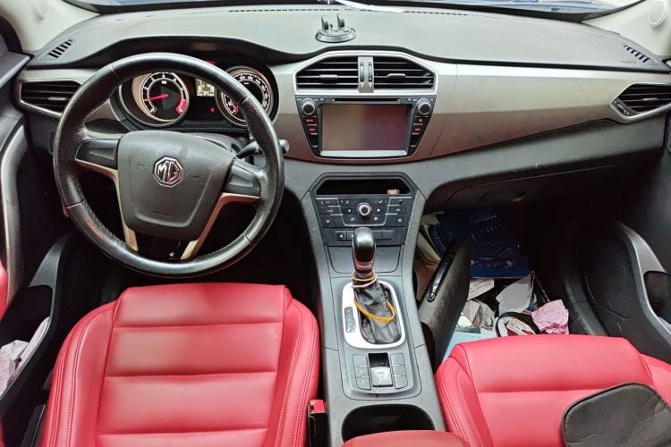 Used MG GS 2015 1.5TGI TST Elite Edition Center Console