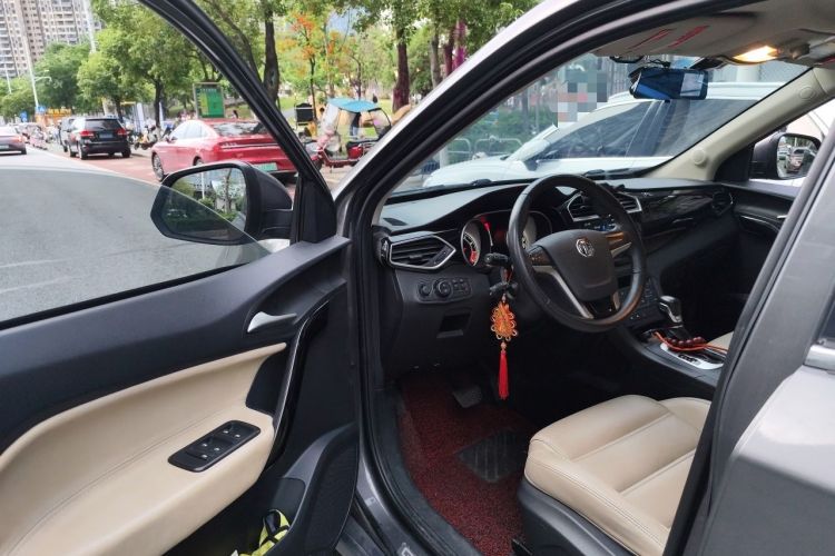 Used MG GS 2015 1.5TGI TST Luxury Edition Driver Seat