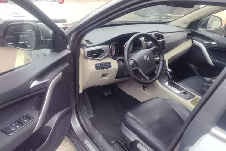 Used MG GS 2015 1.5TGI TST Elite Edition Driver Seat
