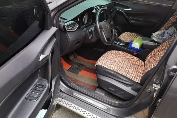 Used MG GS 2015 2.0TGI TST Luxury Edition Driver Seat