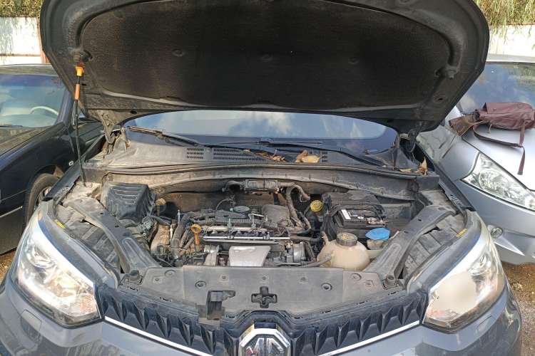 Used MG GS 2015 2.0TGI TST Four-Wheel Drive Flagship Edition Engine Bay