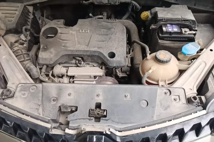Used MG GS 2015 1.5TGI TST Luxury Edition Engine Bay