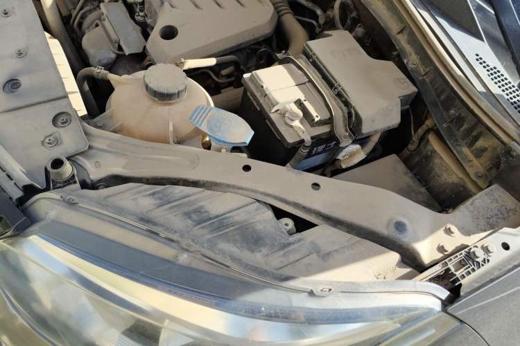Used MG GS 2015 1.5TGI TST Elite Edition Engine Bay Left