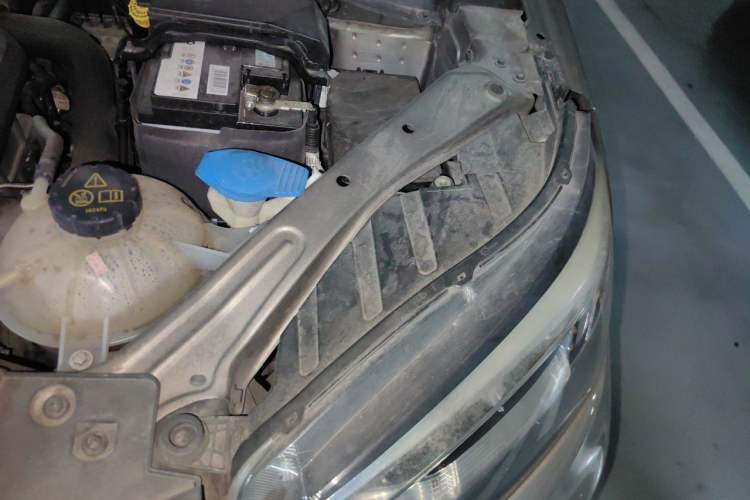 Used MG GS 2015 1.5TGI TST Luxury Edition Engine Bay Left