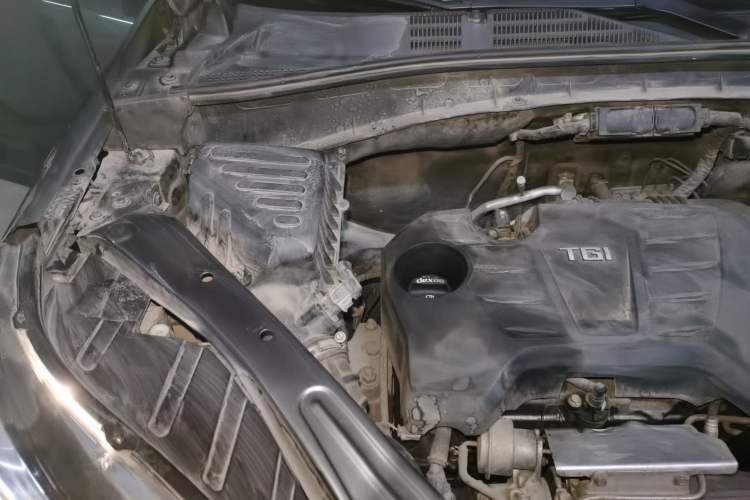 Used MG GS 2015 1.5TGI TST Luxury Edition Engine Bay Right