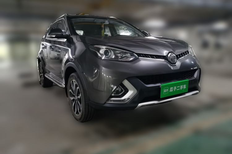 Used MG GS 2015 1.5TGI TST Luxury Edition Front Right 45 Deg
