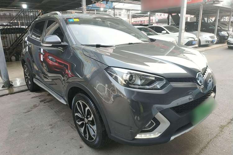 Used MG GS 2015 2.0TGI TST Luxury Edition Front Right 45 Deg