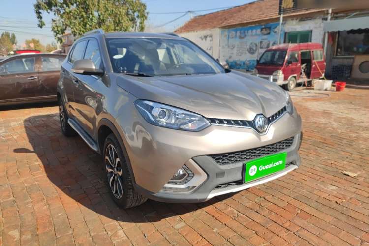 Used MG GS 2015 2.0TGI TST Luxury Edition Front Right 45 Deg