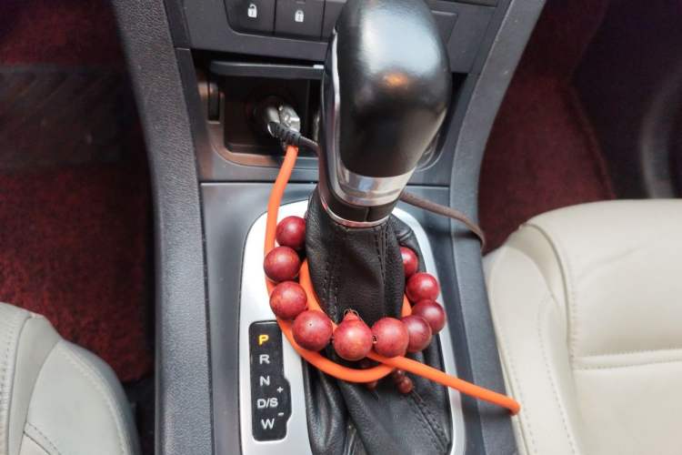 Used MG GS 2015 1.5TGI TST Luxury Edition Gear Lever