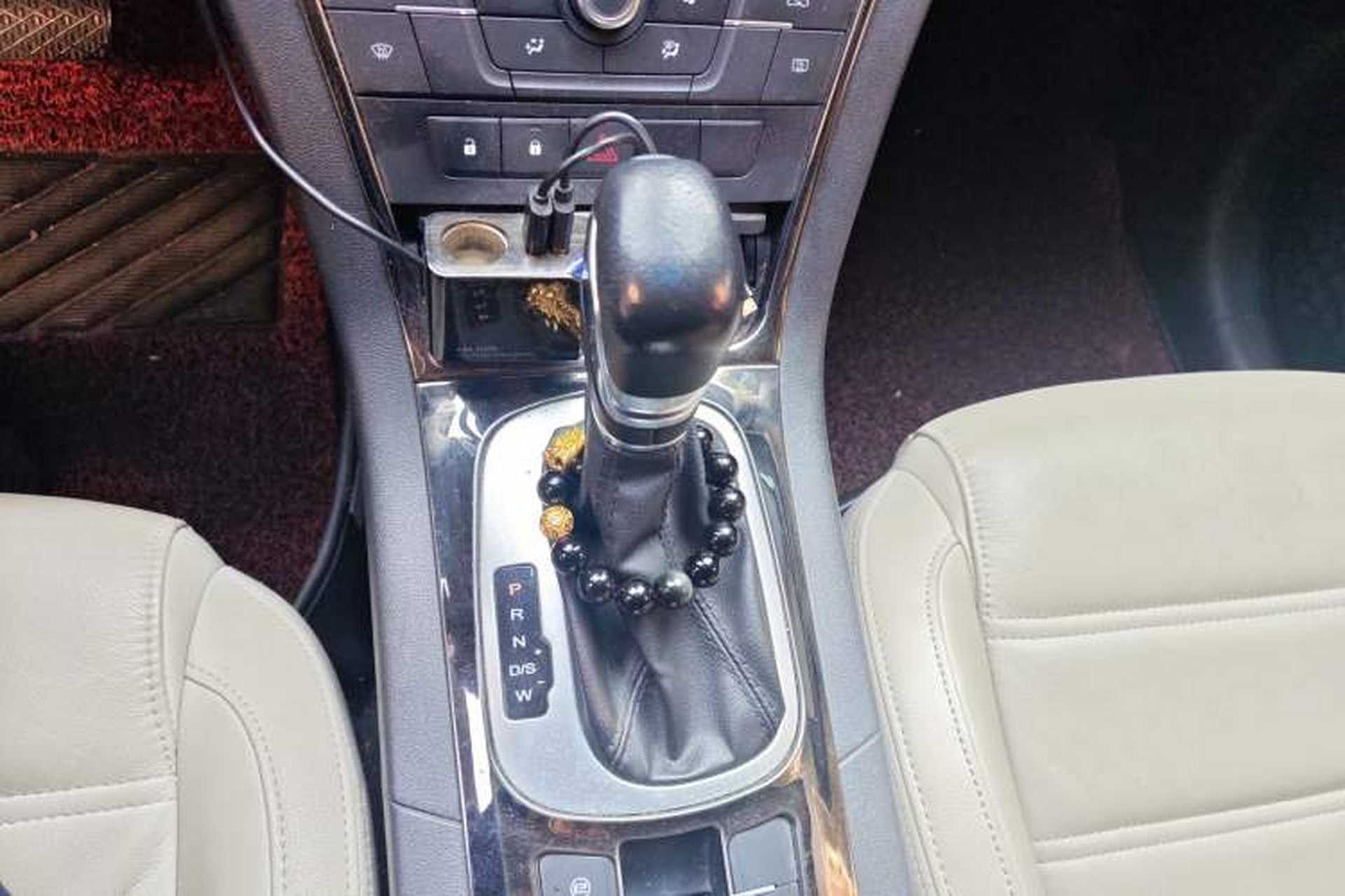 Used MG GS 2015 2.0TGI TST Luxury Edition Gear Lever