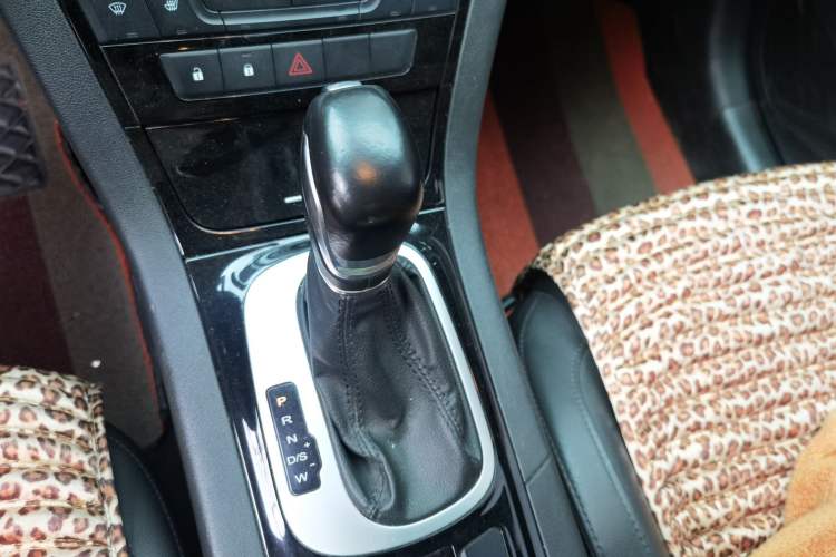 Used MG GS 2015 2.0TGI TST Luxury Edition Gear Lever