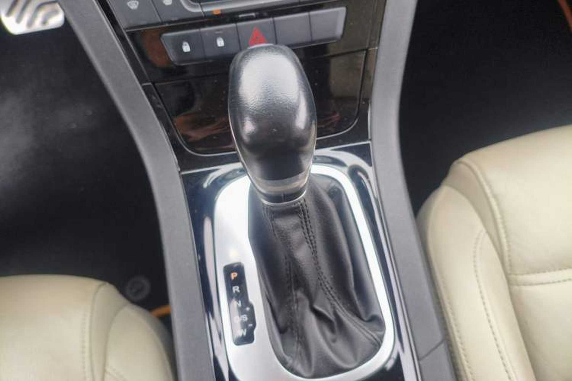 Used MG GS 2015 2.0TGI TST Four-Wheel Drive Flagship Edition Gear Lever
