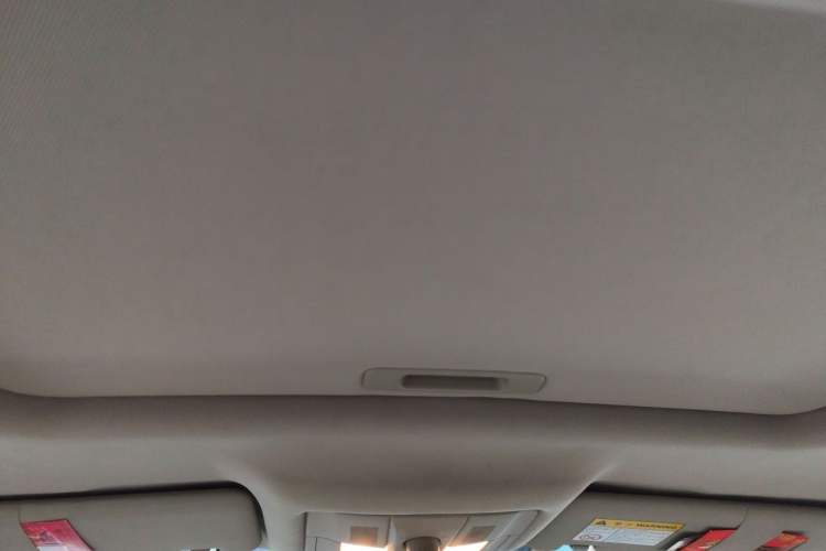 Used MG GS 2015 1.5TGI TST Luxury Edition Headliner