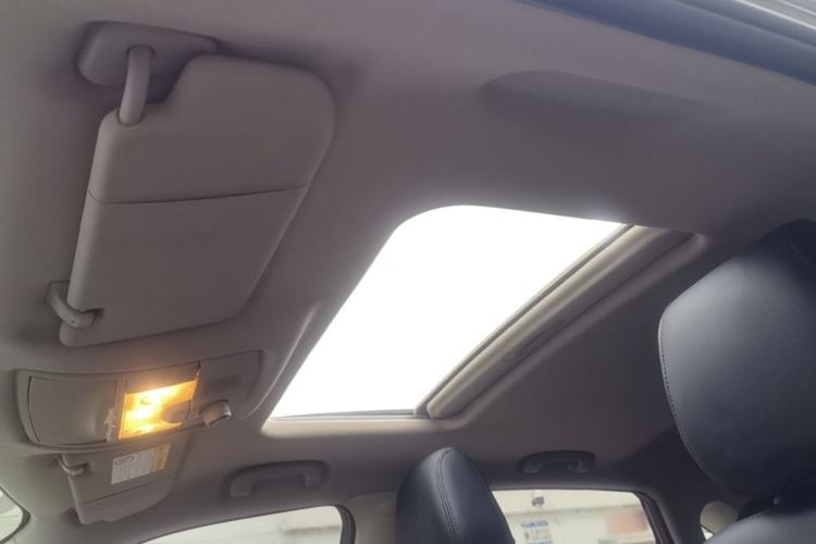 Used MG GS 2015 1.5TGI TST Elite Edition Headliner