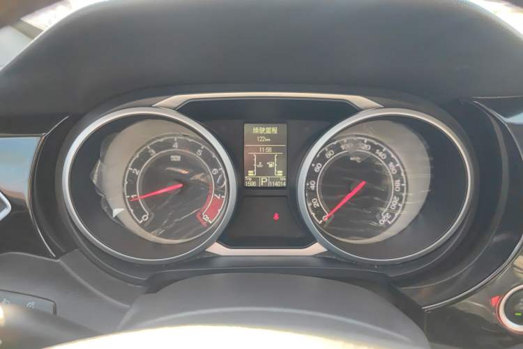 Used MG GS 2015 2.0TGI TST Luxury Edition Instrument Cluster
