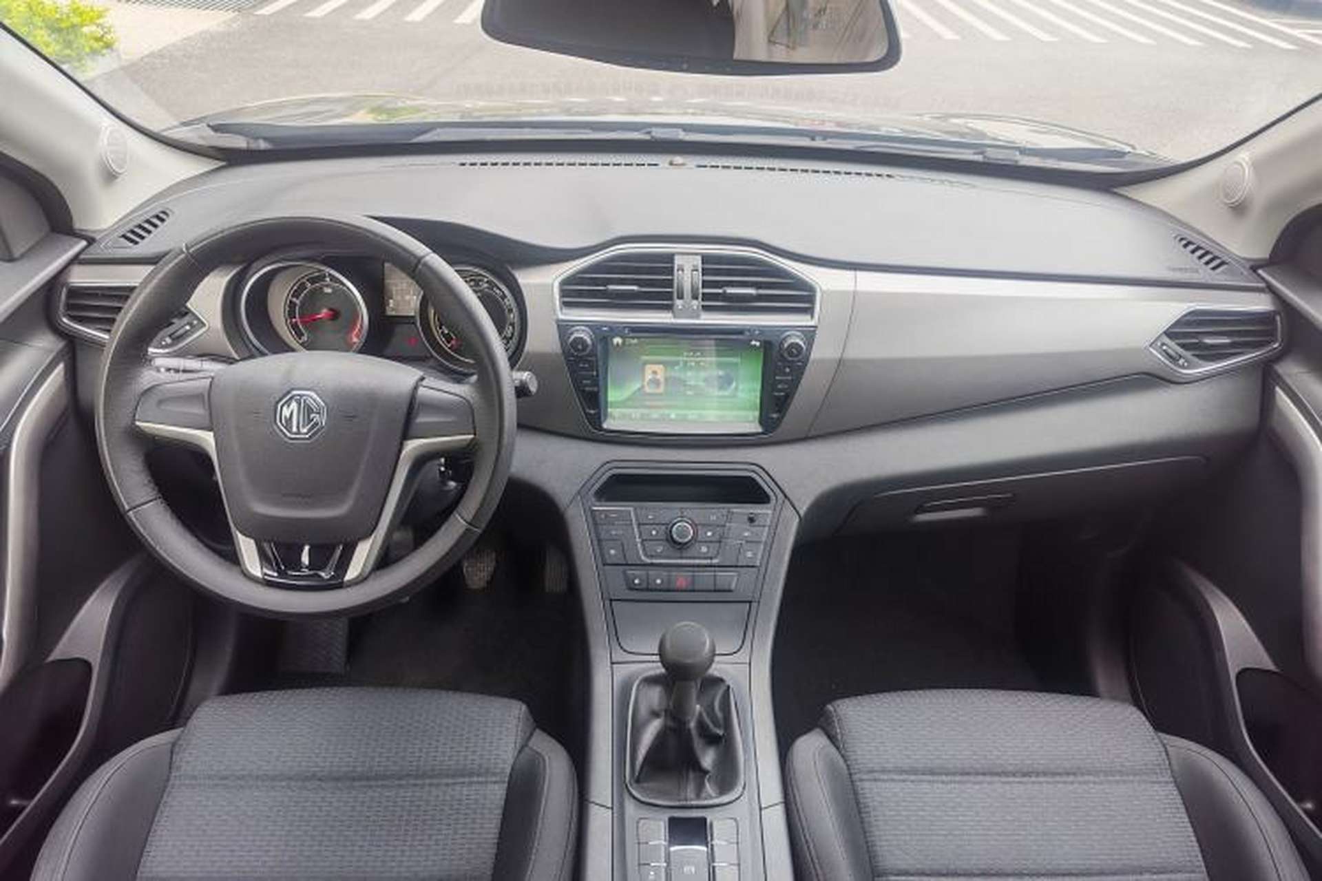 Used MG GS 2015 1.5TGI Manual Elite Edition Interior 2