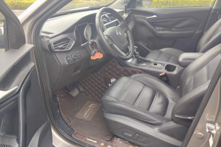 Used MG GS 2015 1.5TGI TST Luxury Edition Interior 5