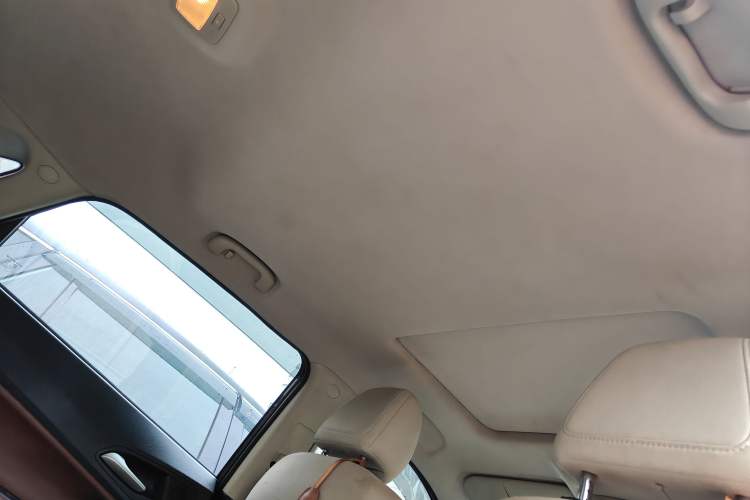 Used MG GS 2015 1.5TGI TST Elite Edition Interior 6