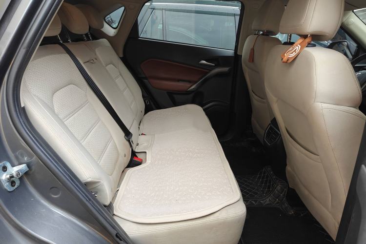 Used MG GS 2015 1.5TGI TST Elite Edition Interior 9