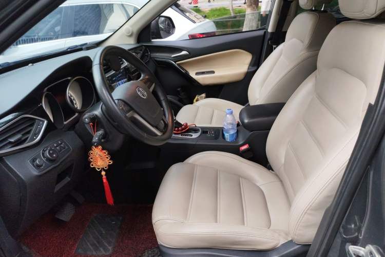 Used MG GS 2015 1.5TGI TST Luxury Edition Left Front Seat