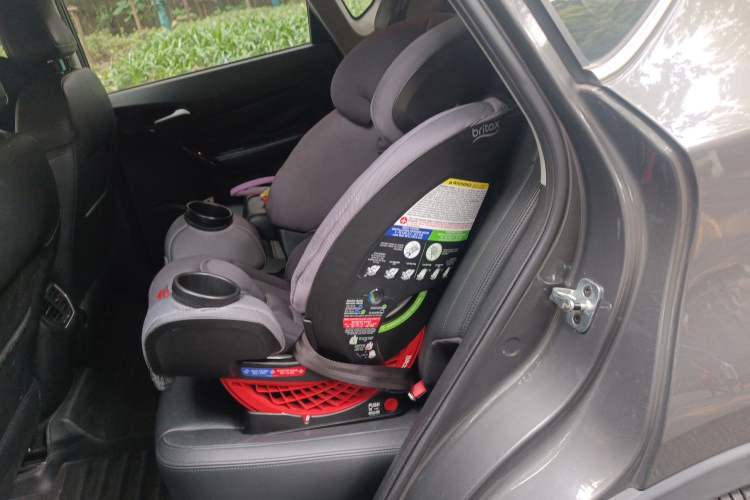Used MG GS 2015 2.0TGI TST Luxury Edition Left Rear Seat