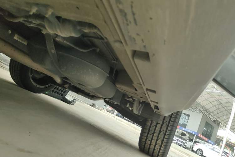 Used MG GS 2015 2.0TGI TST Four-Wheel Drive Flagship Edition Left Side Sill