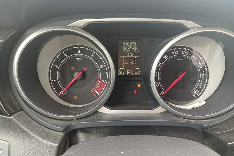 Used MG GS 2015 2.0TGI TST Luxury Edition Odometer Close Up