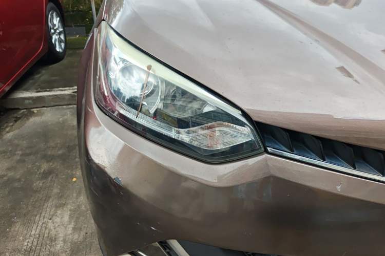 Used MG GS 2015 1.5TGI TST Elite Edition Right Front Headlight