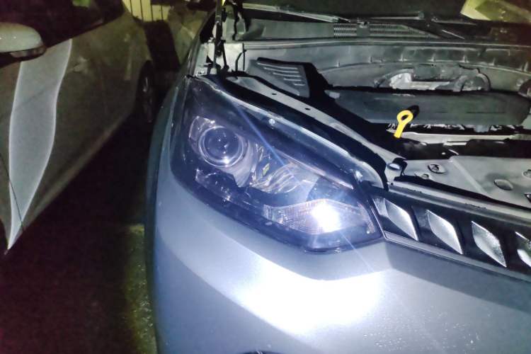 Used MG GS 2015 2.0TGI TST Luxury Edition Right Front Headlight