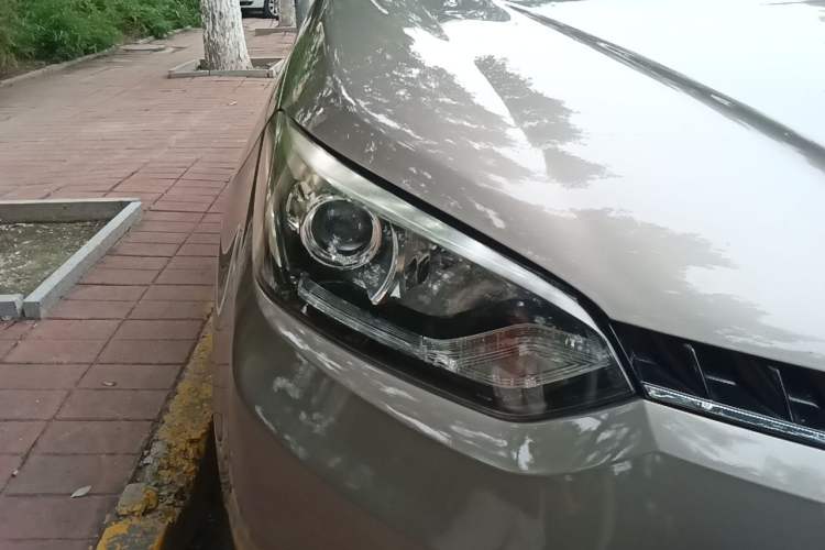 Used MG GS 2015 1.5TGI TST Luxury Edition Right Front Headlight
