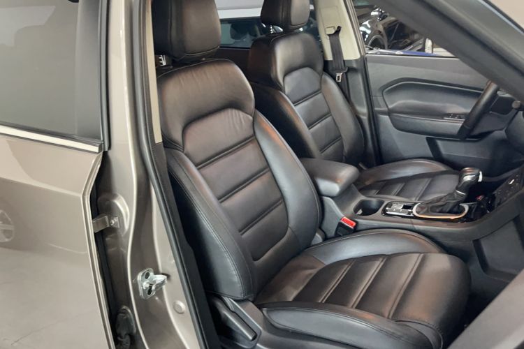 Used MG GS 2015 1.5TGI TST Luxury Edition Right Front Seat