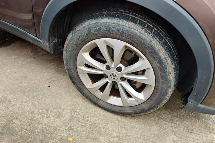 Used MG GS 2015 1.5TGI TST Elite Edition Right Front Wheel Hub