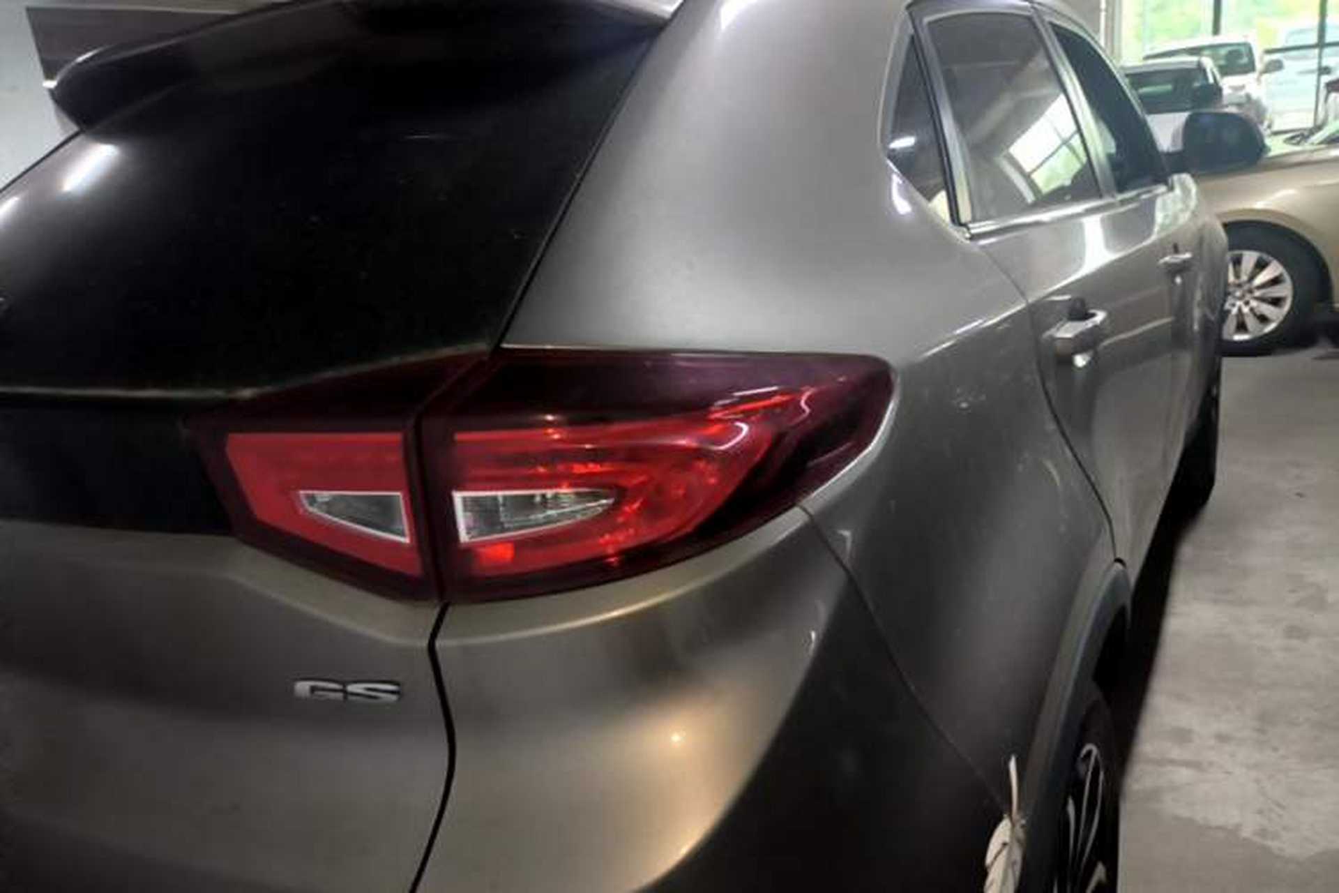 Used MG GS 2015 2.0TGI TST Four-Wheel Drive Flagship Edition Right Rear Taillight