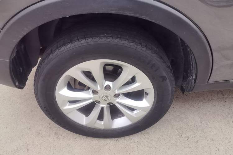 Used MG GS 2015 1.5TGI TST Elite Edition Right Rear Wheel Hub