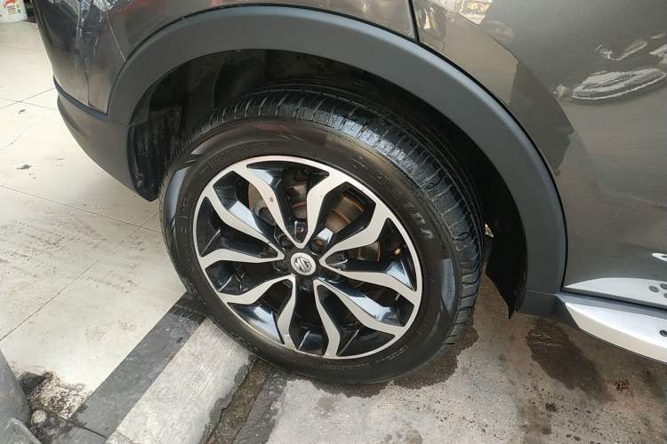 Used MG GS 2015 2.0TGI TST Luxury Edition Right Rear Wheel Hub