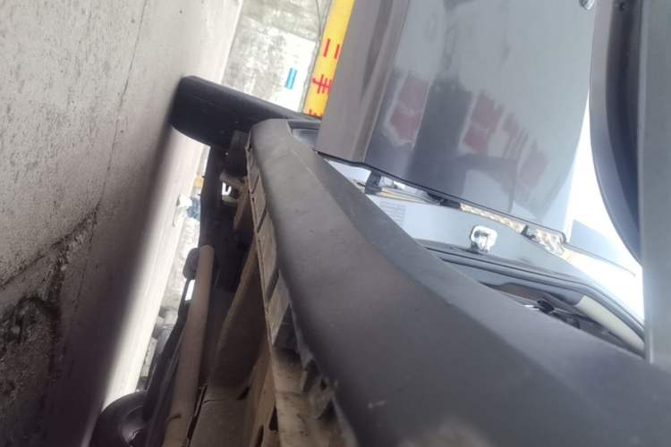 Used MG GS 2015 1.5TGI TST Elite Edition Right Side Sill