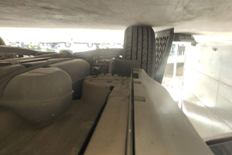 Used MG GS 2015 2.0TGI TST Four-Wheel Drive Flagship Edition Right Side Sill