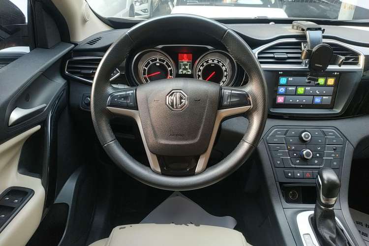 Used MG GS 2015 2.0TGI TST Luxury Edition Steering Wheel