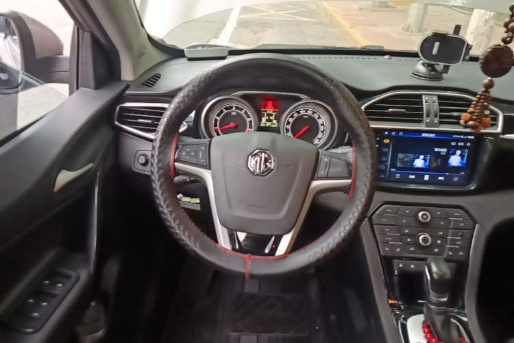 Used MG GS 2015 1.5TGI TST Luxury Edition Steering Wheel