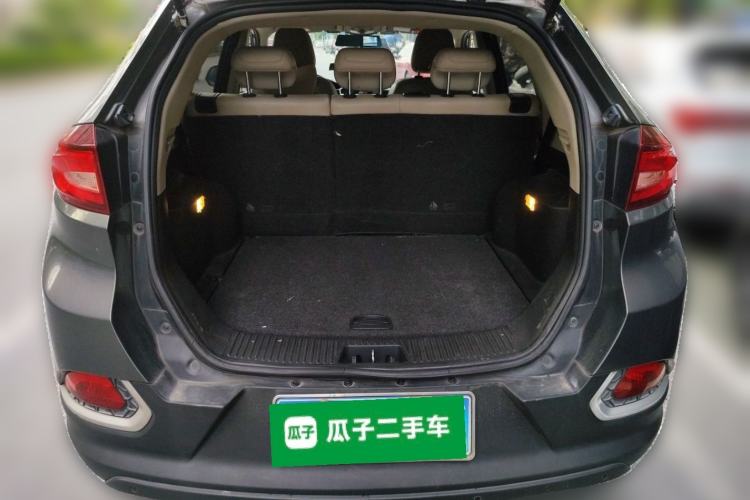 Used MG GS 2015 1.5TGI TST Luxury Edition Trunk