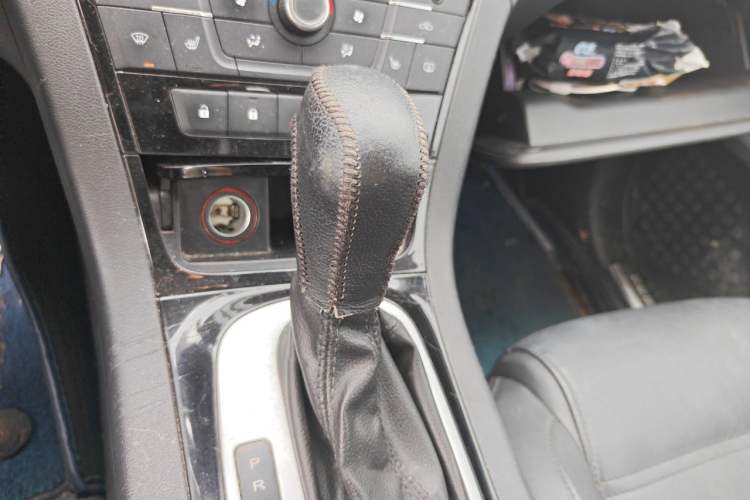 Used MG GS 2015 1.5TGI TST Luxury Edition Gear Lever