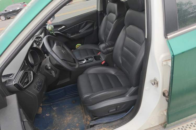 Used MG GS 2015 1.5TGI TST Luxury Edition Left Front Seat